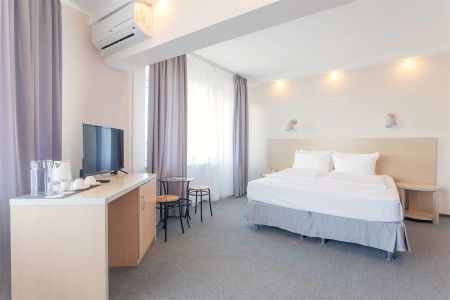 Студия вид на город